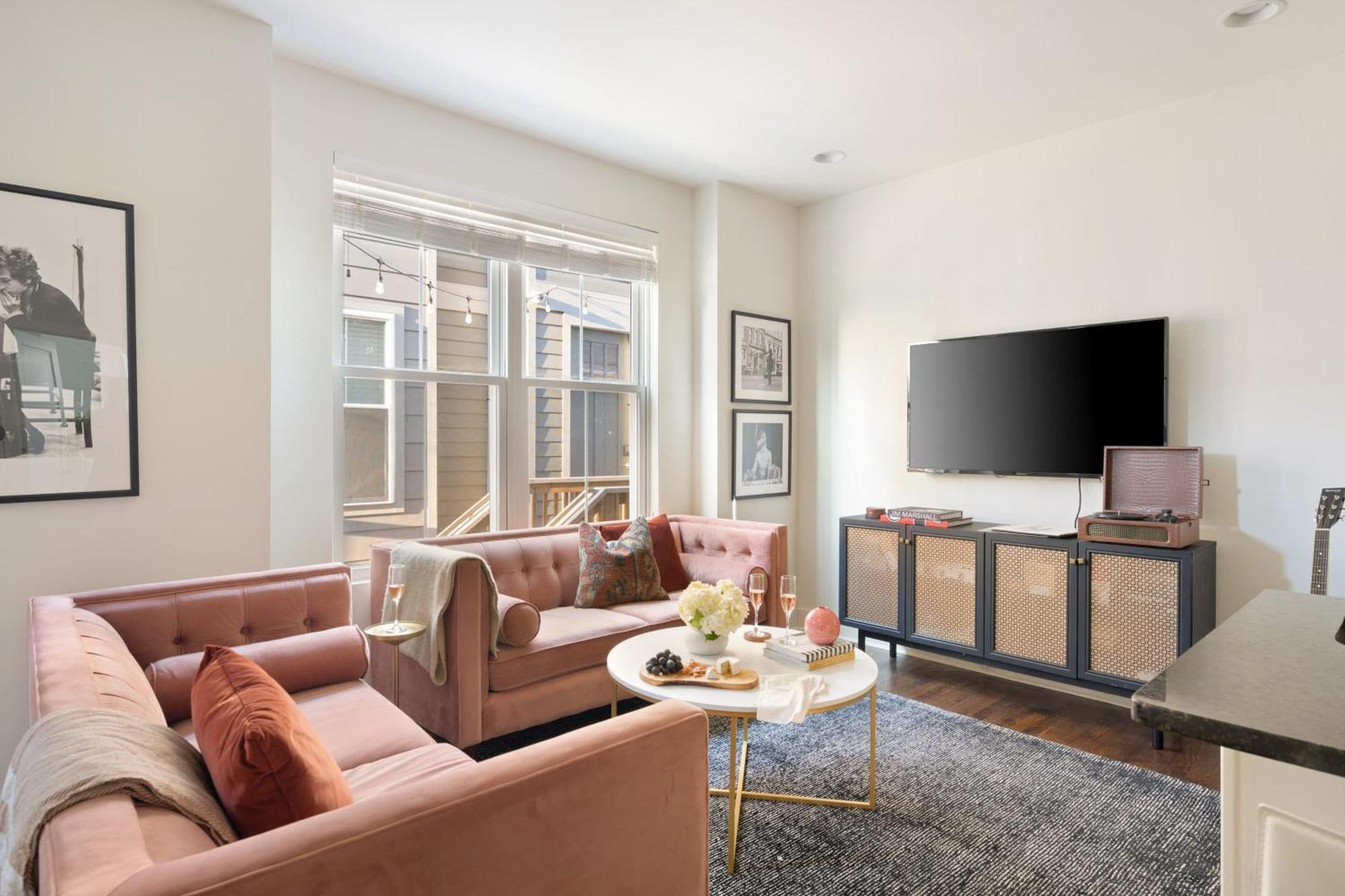 Hart Suites By Avantstay Nashville Eksteriør billede